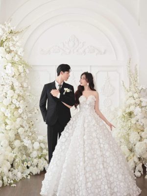 Cổng Studio trụ cao tông trắng- CS019