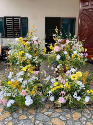 Khóm Chân Cổng Cafe - Nhà Hàng tông màu hồng vàng - KCQ010
