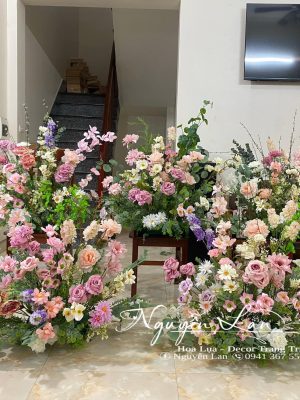 Khóm Chân Cổng Cafe - Nhà Hàng tông màu hồng tim - KCQ014