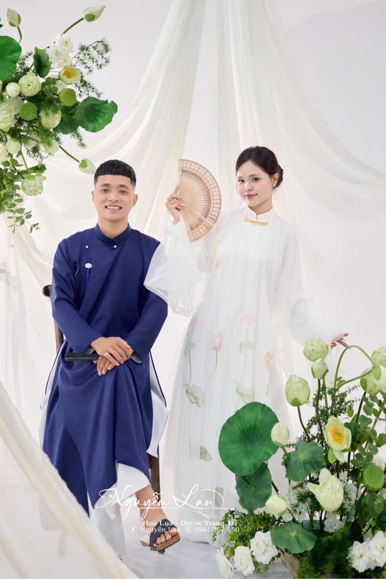 Khóm chân cổng studio set sen 3 khóm - KCS021