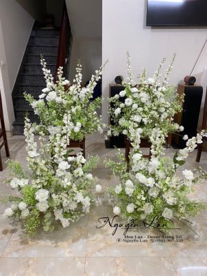 Khóm chuông trang trí chân Cổng Cưới - KTCC006